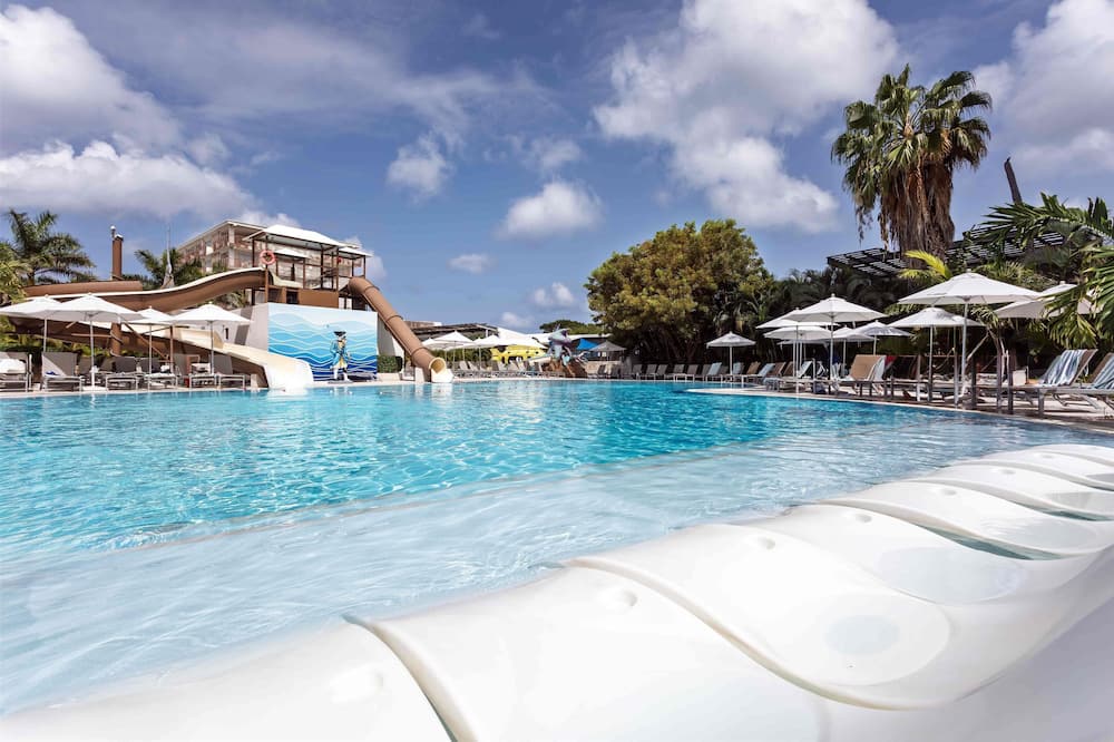 Sonesta Maho Beach Resort Casino & Spa- All Inclusive 写真
