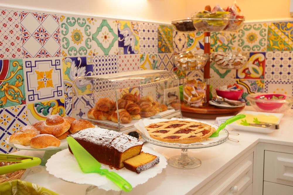 ヴィラ ディ ソレント 写真