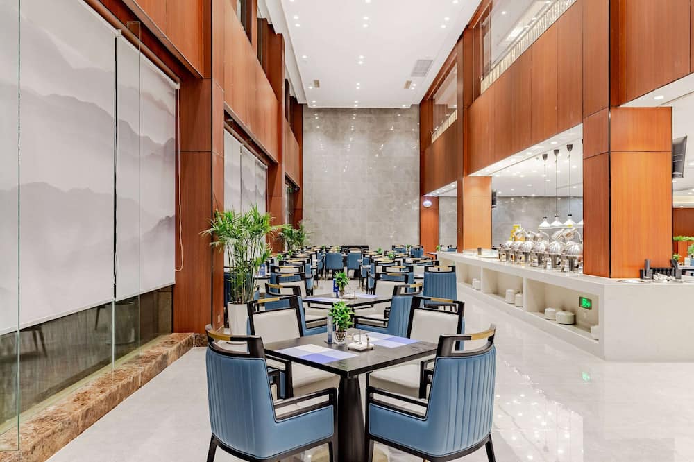 Howard Johnson Lakeview Hotel Huaibei 写真