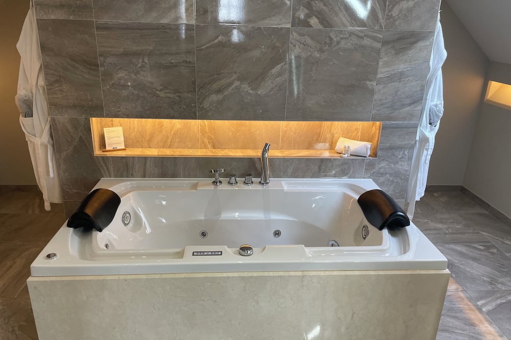 ホテル ル ディクセプティーム 写真