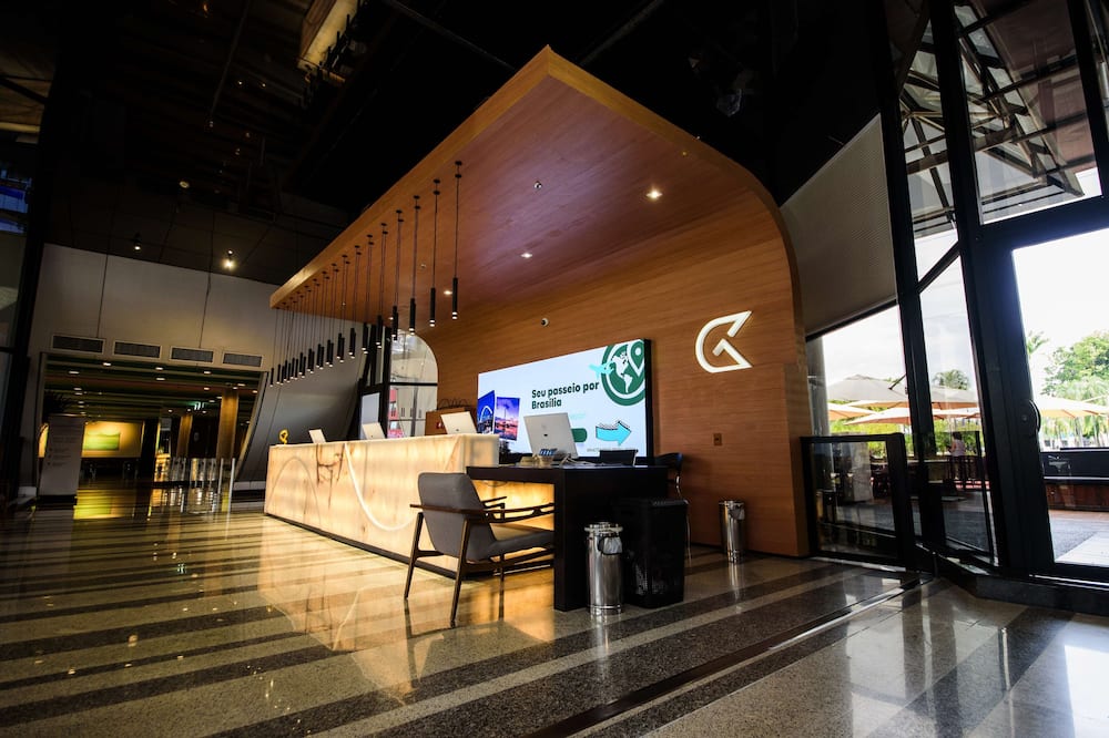 ゴールデン チューリップ ブラジリア アウヴォラーダ 写真