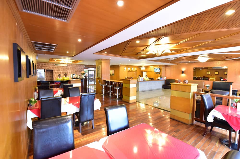 ダイナスティ イン パタヤ 写真