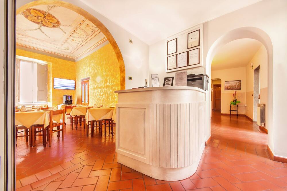 ホテル コスタンチーニ 写真