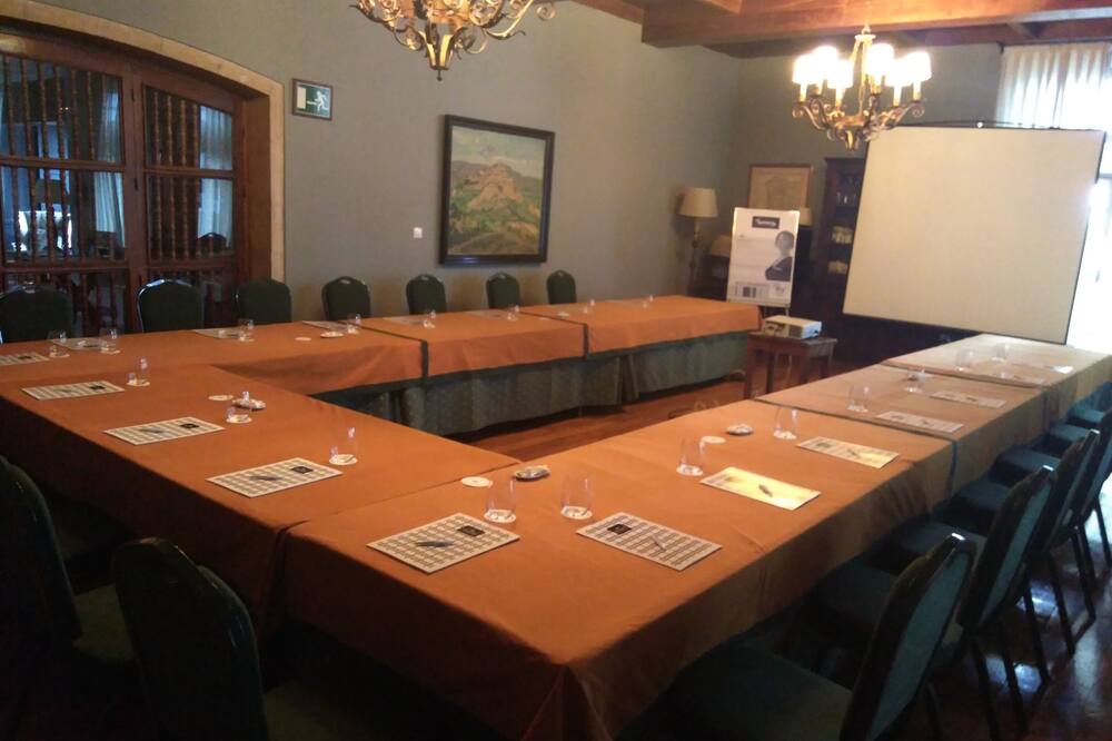 パラドール デ ベリン 写真