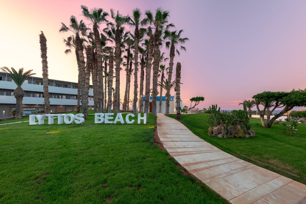 Lyttos Beach 写真