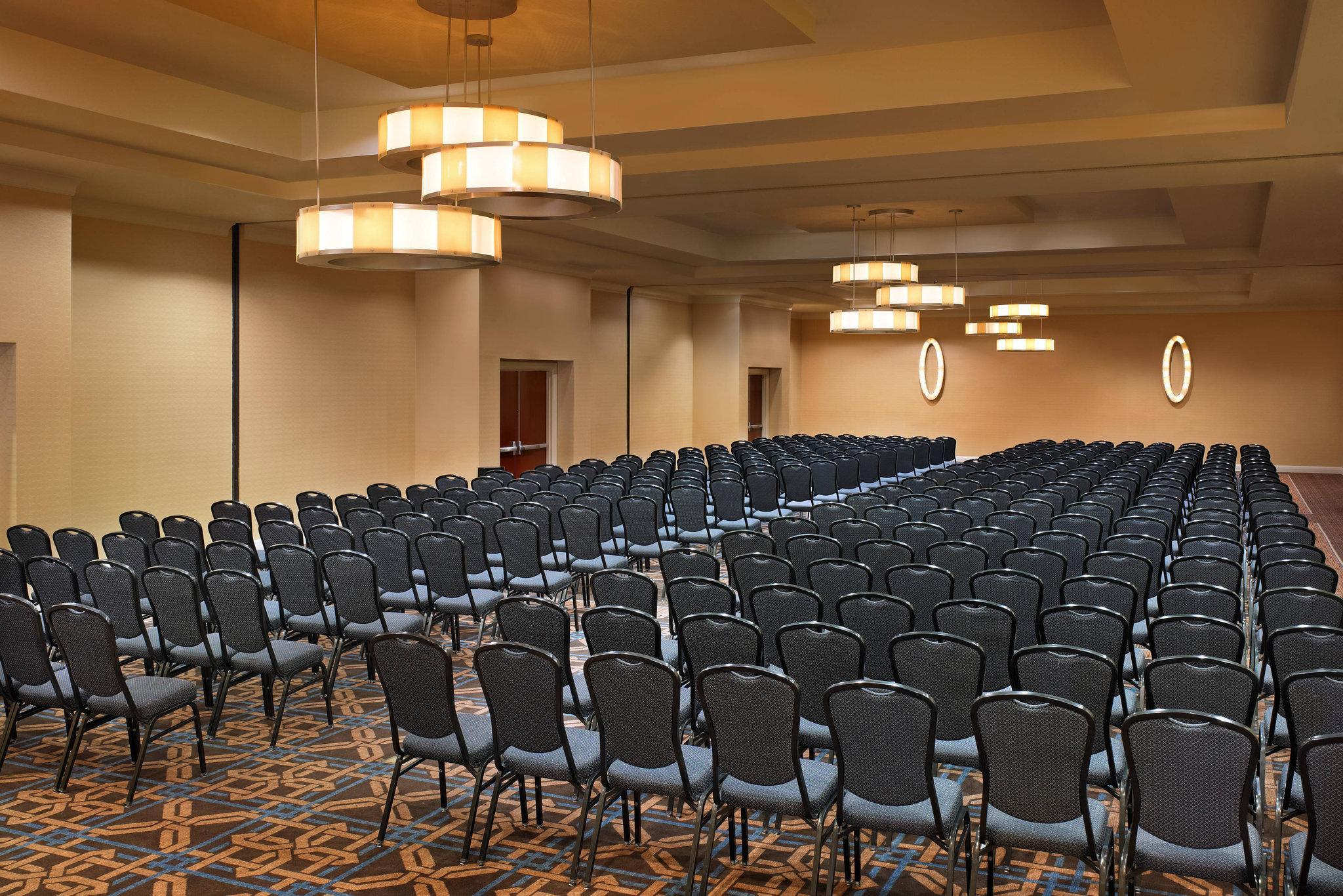 シェラトン アグーラヒルズ ホテル 写真