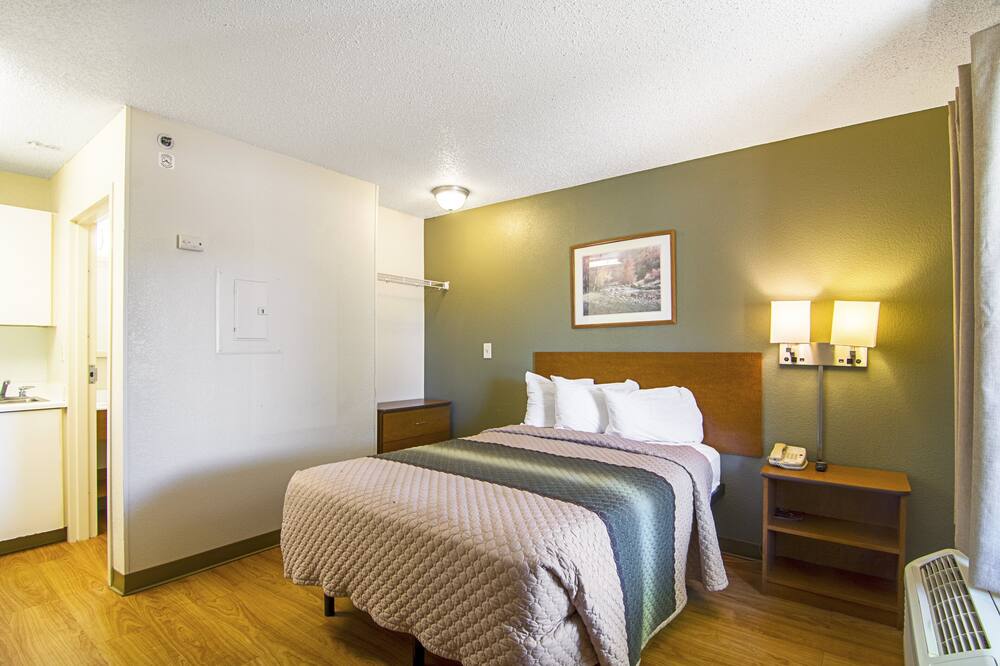 ホームタウン スタジオズ シカゴ - ウォキーガン バイ レッド ルーフ 写真