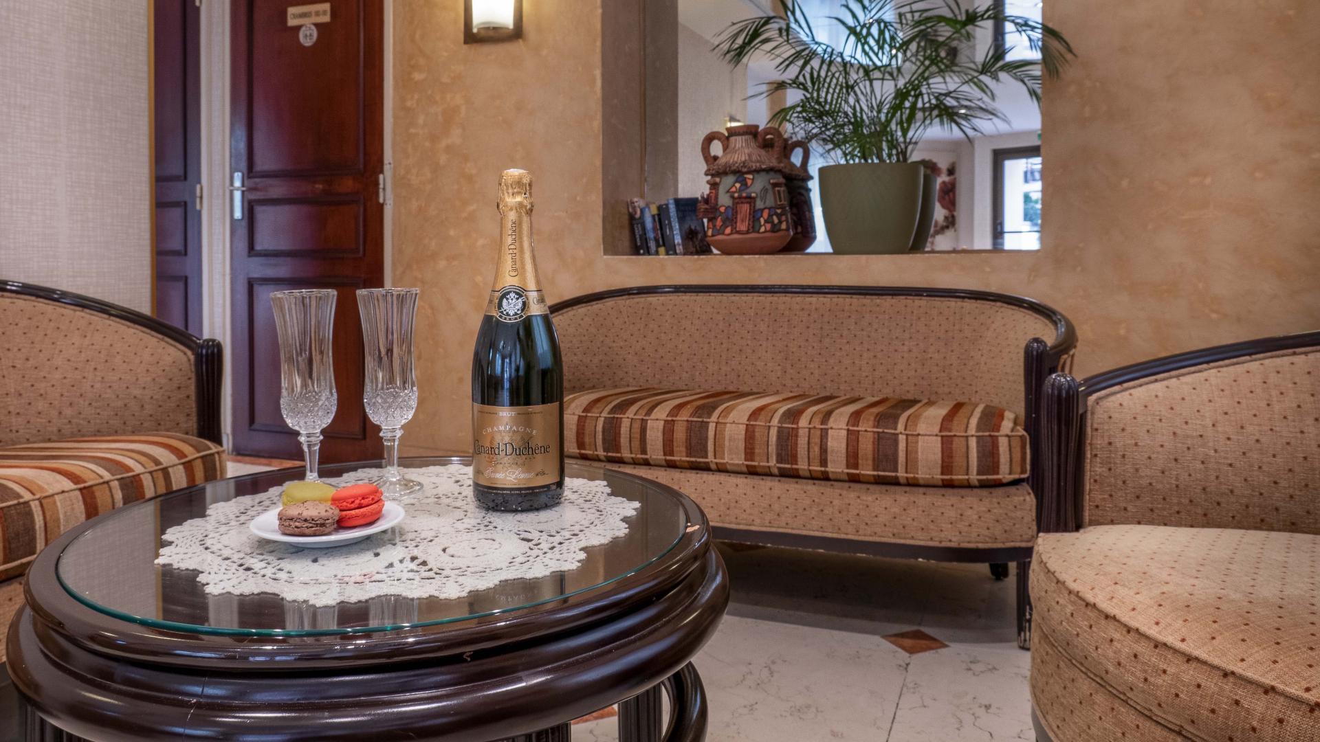 ホテル ベジェネール ツアー エッフェル 写真