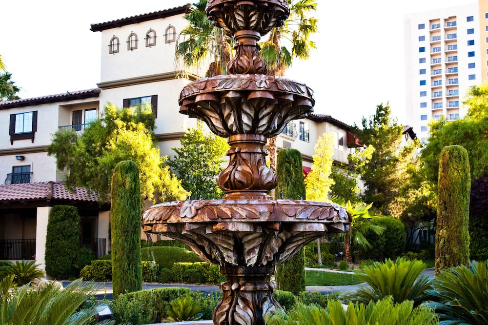 タスカニー スイーツ & カジノ ホテル 写真