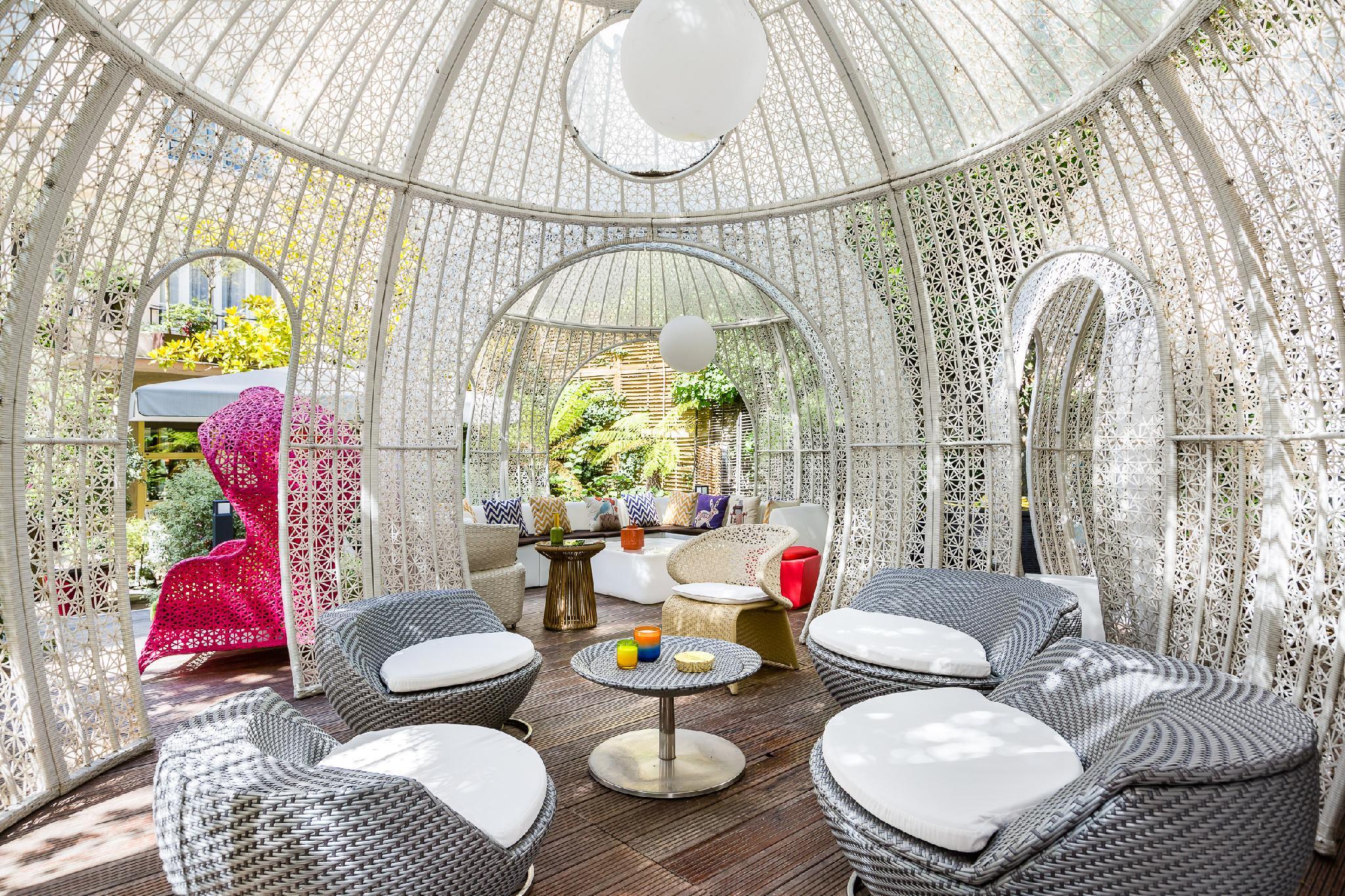 アタラ ホテル シャンゼリゼ ソンダー 写真