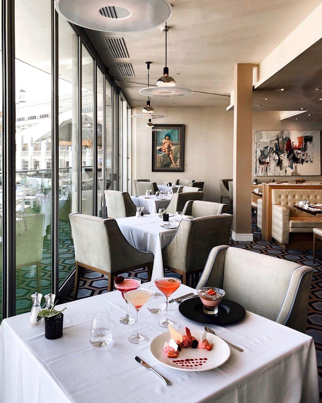 Chelsea Harbour Living 写真