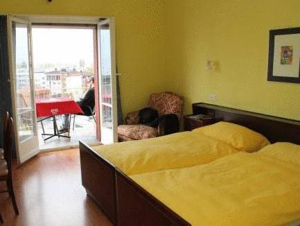 ホテル ガルニ モンタルディ 写真