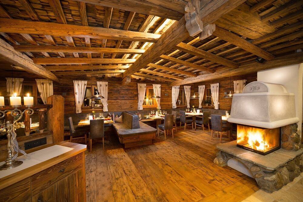 シャレードルフ アウスツァイト 写真