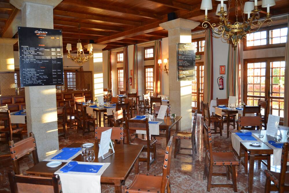 パラドール デ ベリン 写真