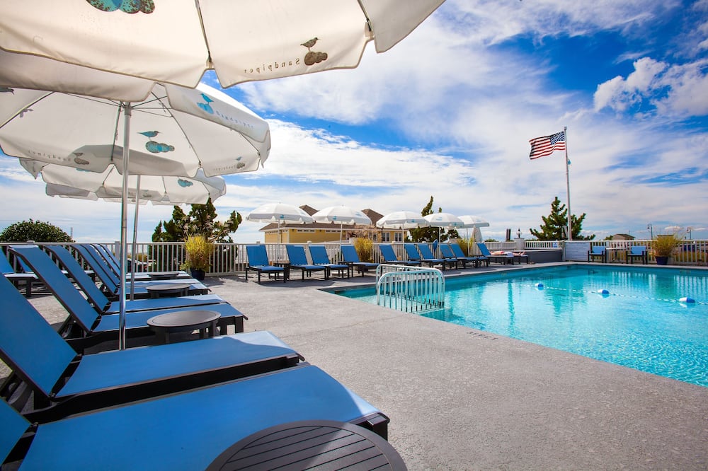 サンドパイパー ビーチ クラブ 写真