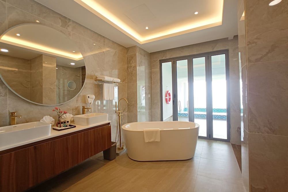 パシフィック リージェンシー ビーチ リゾート ポート ディクソン 写真