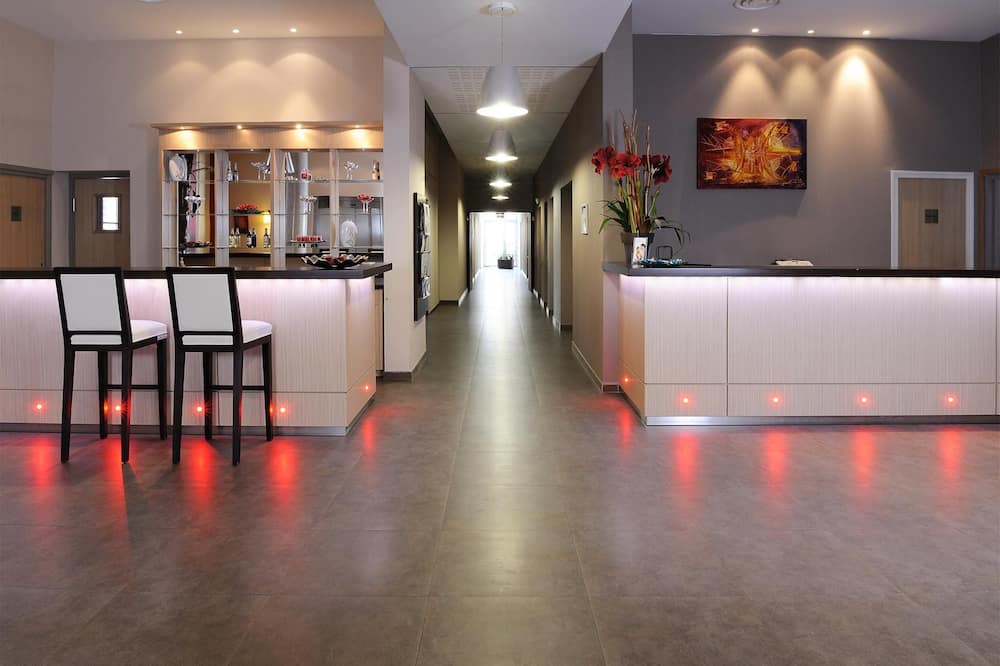 レジドーム グルノーブル カゼルネ ドゥ ボンヌ 写真