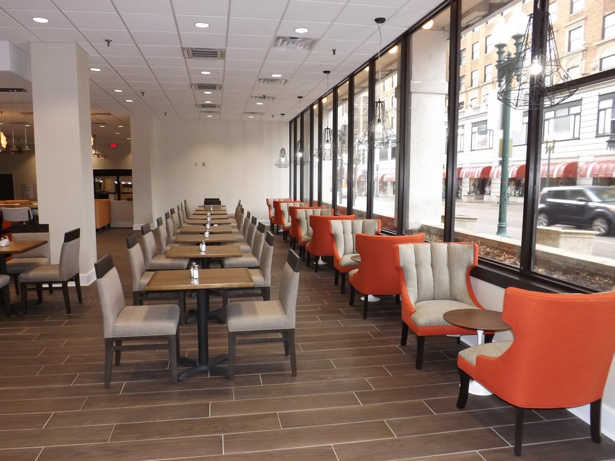 ホリデイ イン メンフィス ダウンタウン ビール ストリート バイ IHG 写真