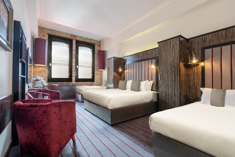 トリニティ シティ ホテル 写真