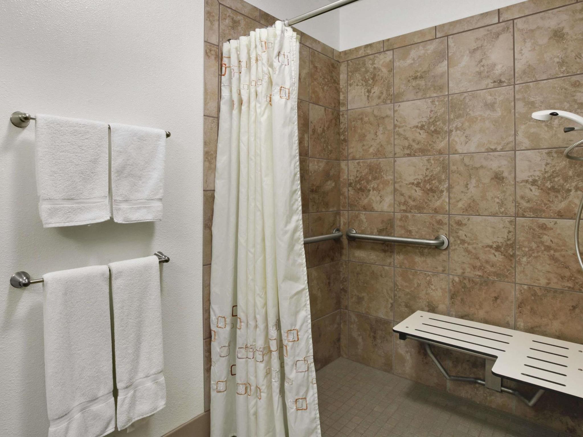 デイズ イン バイ ウィンダム グレート フォールズ 写真