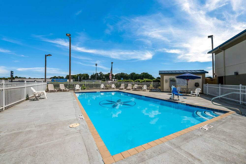 クオリティ イン ジャクソンビル ニア リトル ロック エア フォース ベース 写真