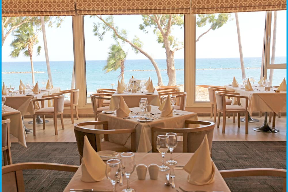 Poseidonia Beach Hotel 写真