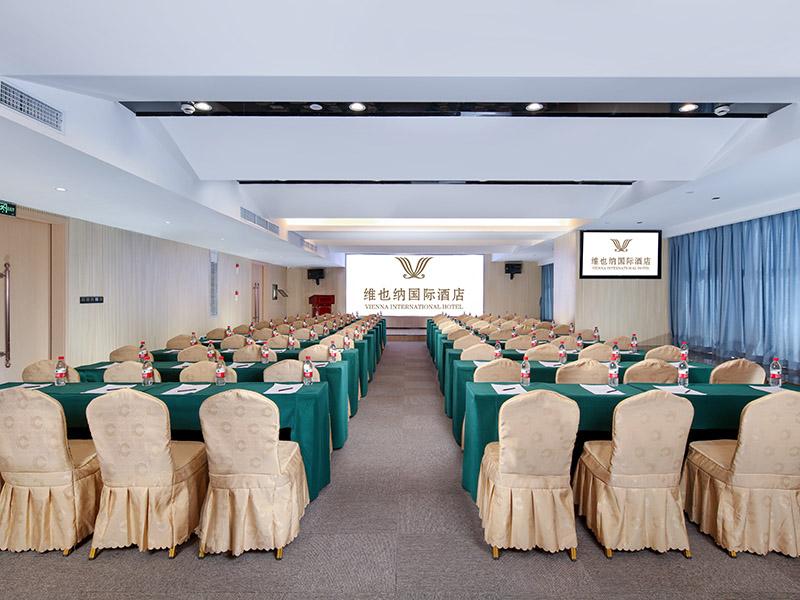 Vienna International Hotel 5.0 Kunming Dianchi Haiyuan Fortune Center 写真