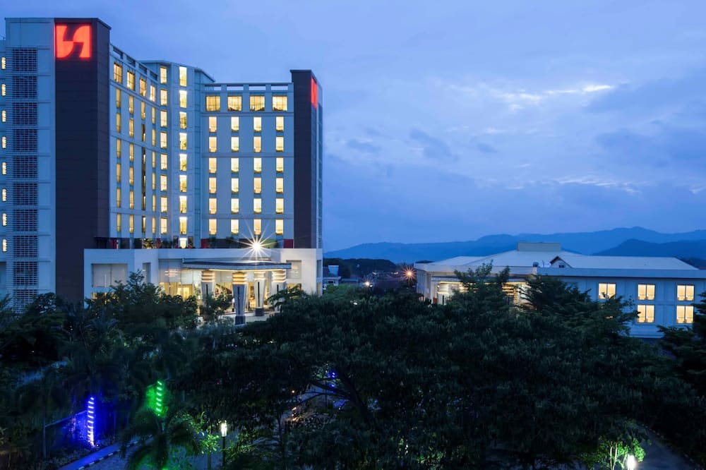 スイス ベルホテル ランプン 写真