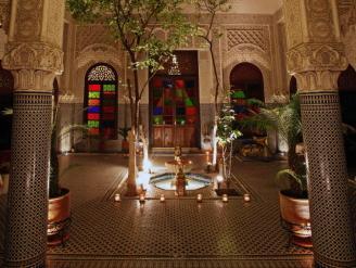 Riad Alya 写真