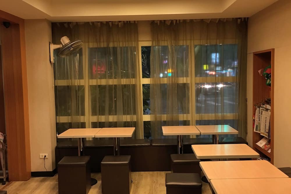 イースタン ビューティー ホテル 写真