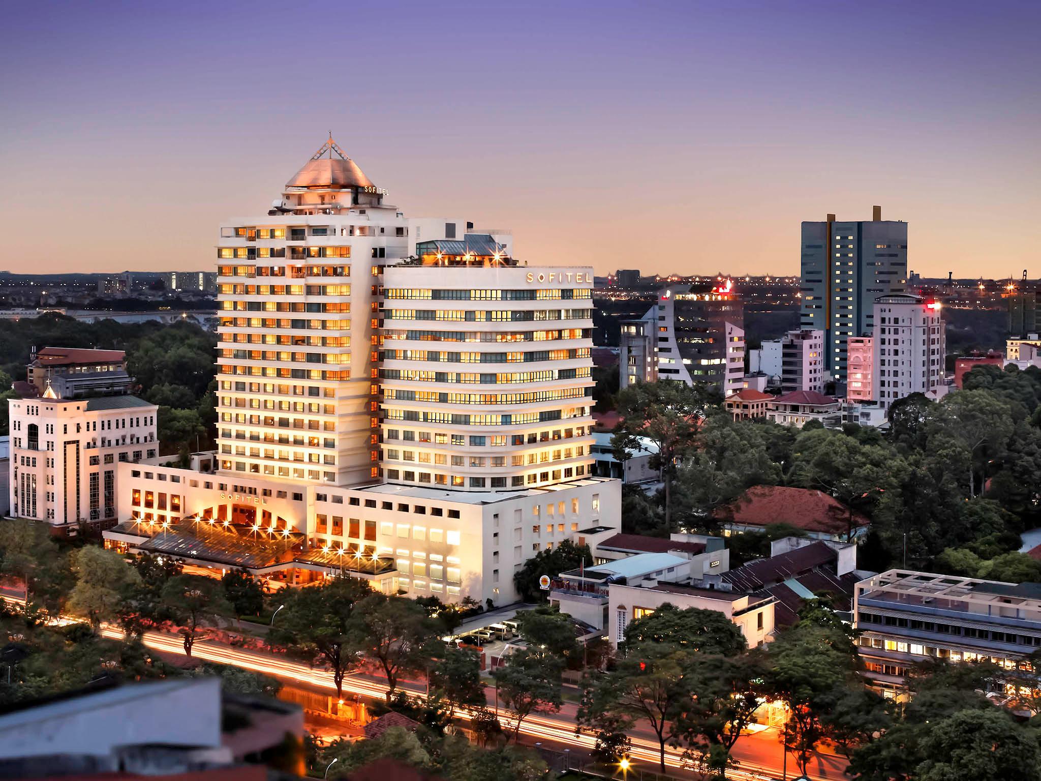 Sofitel Saigon Plaza Hotel 写真