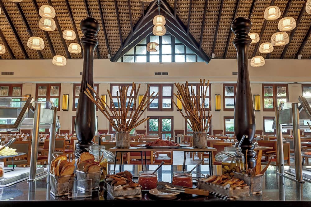 ロイヤルトン スプラッシュ プンタ カナ アン オートグラフ コレクション オールインクルーシブ リゾート & カジノ 写真