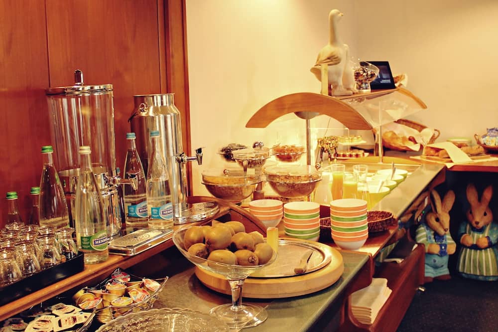 ザ ニュー ミディ ホテル 写真