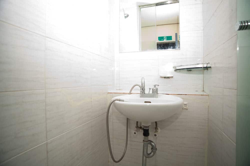 イー - リビングテル - ホステル 写真