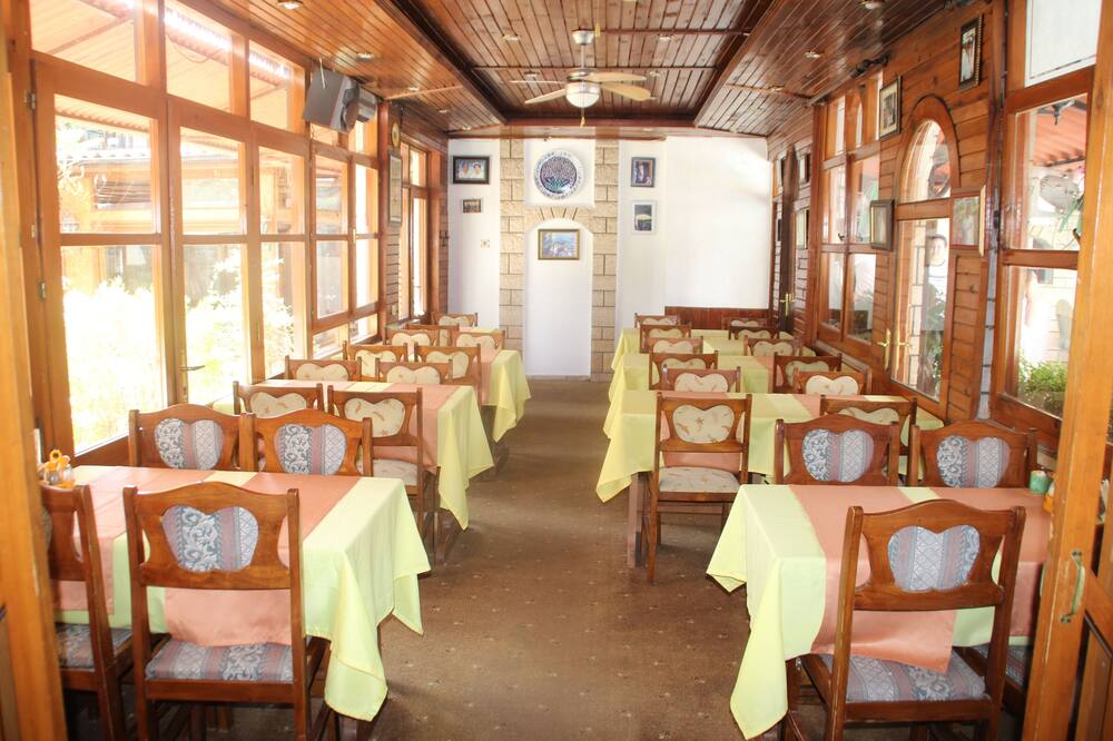 ホテル カリアティトカレイチ 写真