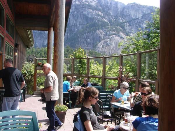 Howe Sound Inn & Brewing Company 写真