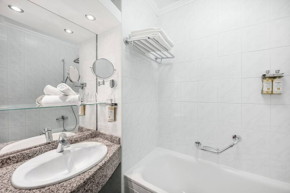 ダヌビウス ホテル アリーナ 写真