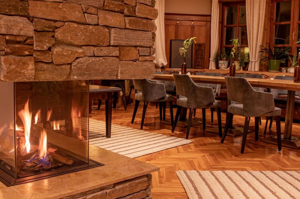 ダス ジンマーブロウ 写真