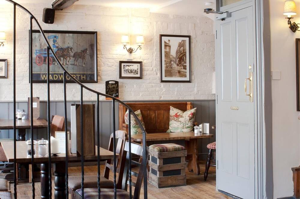 ザ グリーン ドラゴン 写真