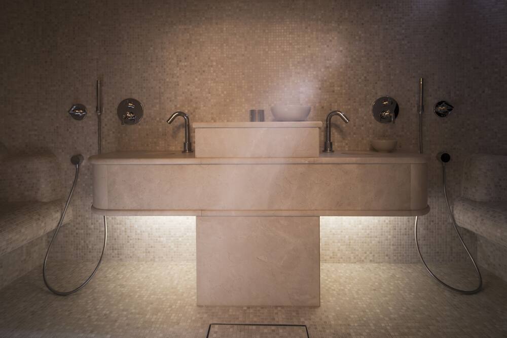 フォーシーズンズ ホテル プラハ 写真