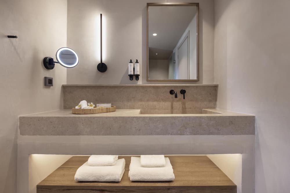 Aulus Lindos Rhodes Resort, Curio Collection by Hilton All-Inclusive 写真