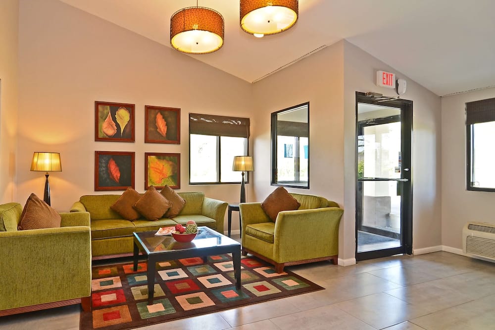 レキシントン イン & スイーツ NW シカゴ エルギン 写真