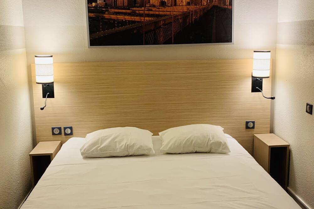 ホテル イン デザイン ディジョン 写真