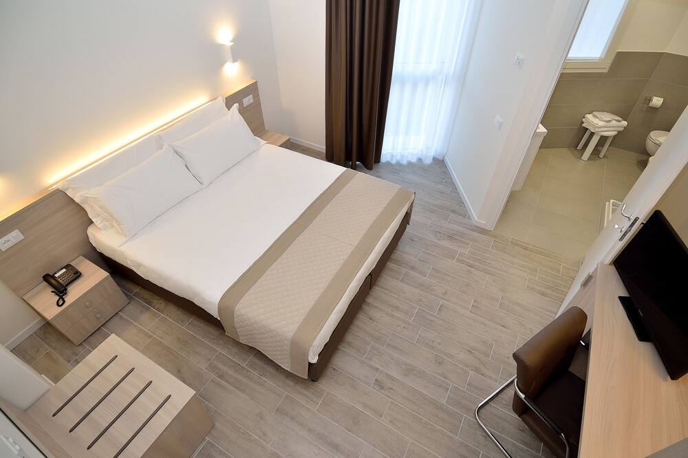 ホテル ヌオーヴァ メストレ 写真