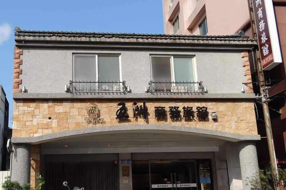 ウーゾウ ホテル 写真