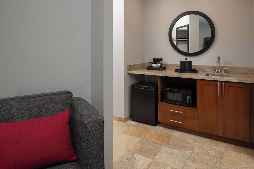 ハンプトン イン & スイーツ シアトル - エアポート / 28 アベニュー 写真