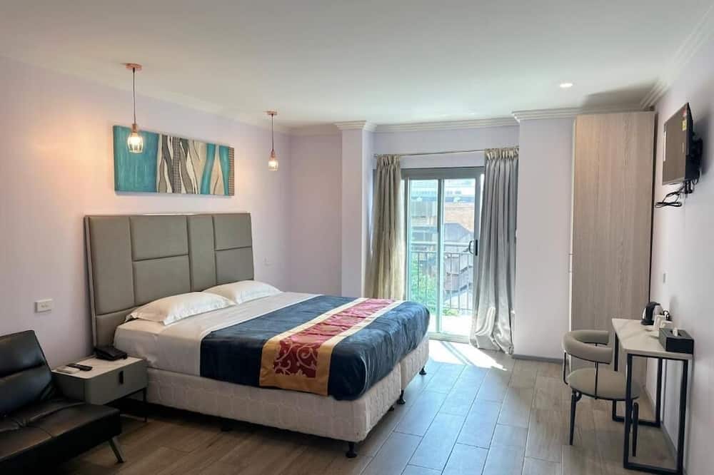 ポッシュ ホテル 写真