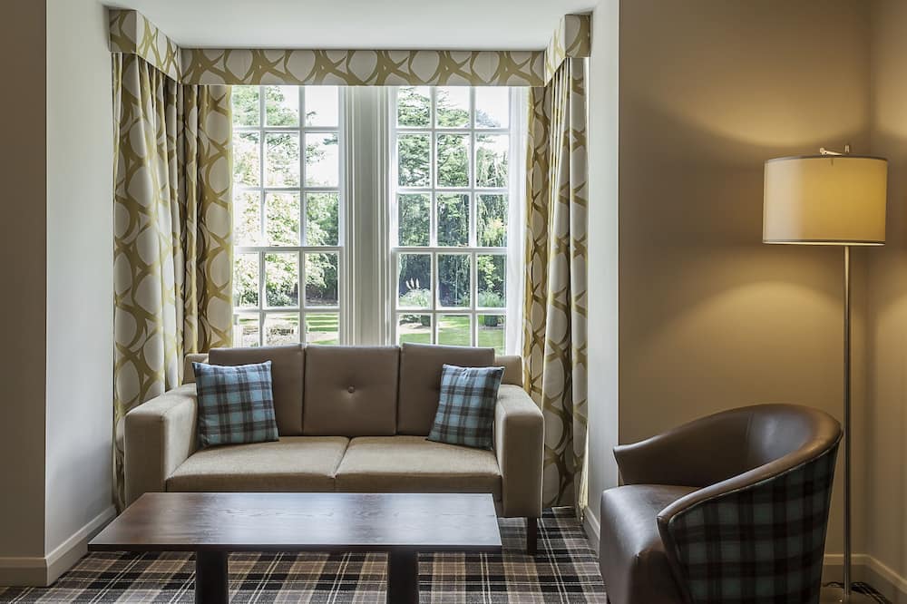 ベストウェスタン  プラス パインウッド マンチェスター エアポート  ウィルムズロー  ホテル 写真