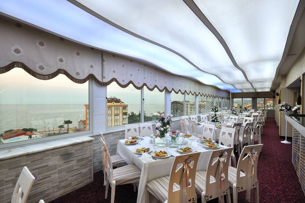 Grand Atakum Hotel 写真