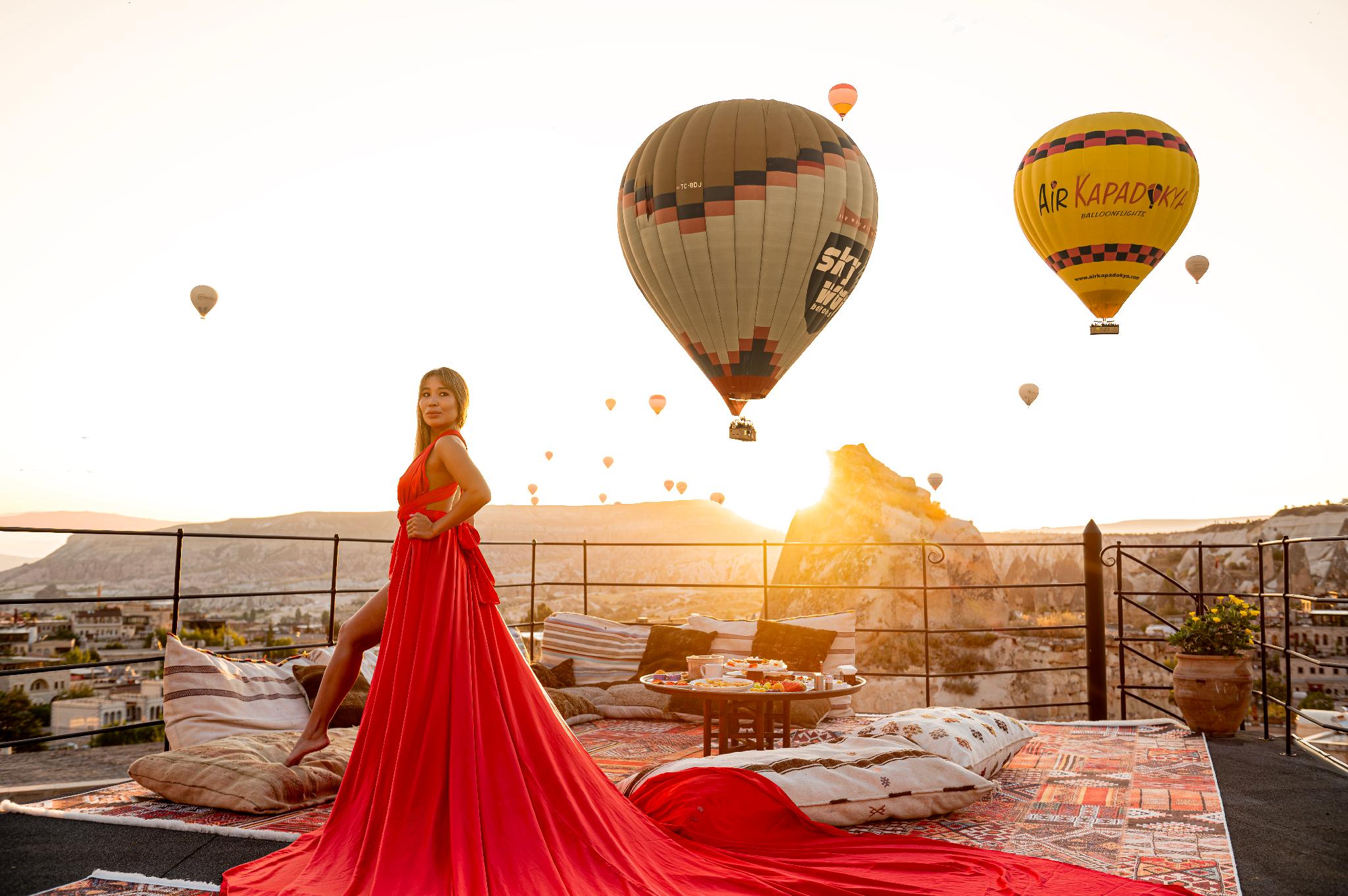 チェレビ ケイブ ハウス 写真